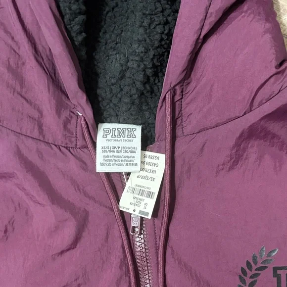 🆕 🧥 PINK Victoria's Secret Maroon Hooded Sherpa Jacket - Picture 2 of 8